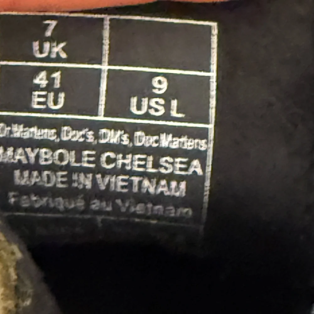 Dr. Martens
Maybole Chelsea Olive Buttersoft Boots - Picture 8 of 14